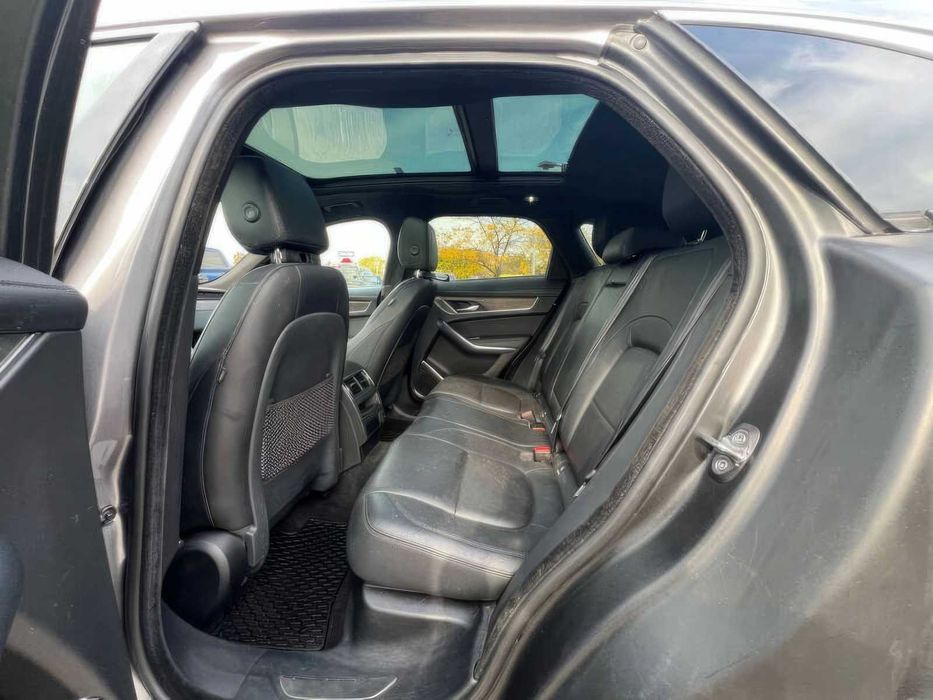 Jaguar F-PACE P250 S      2021