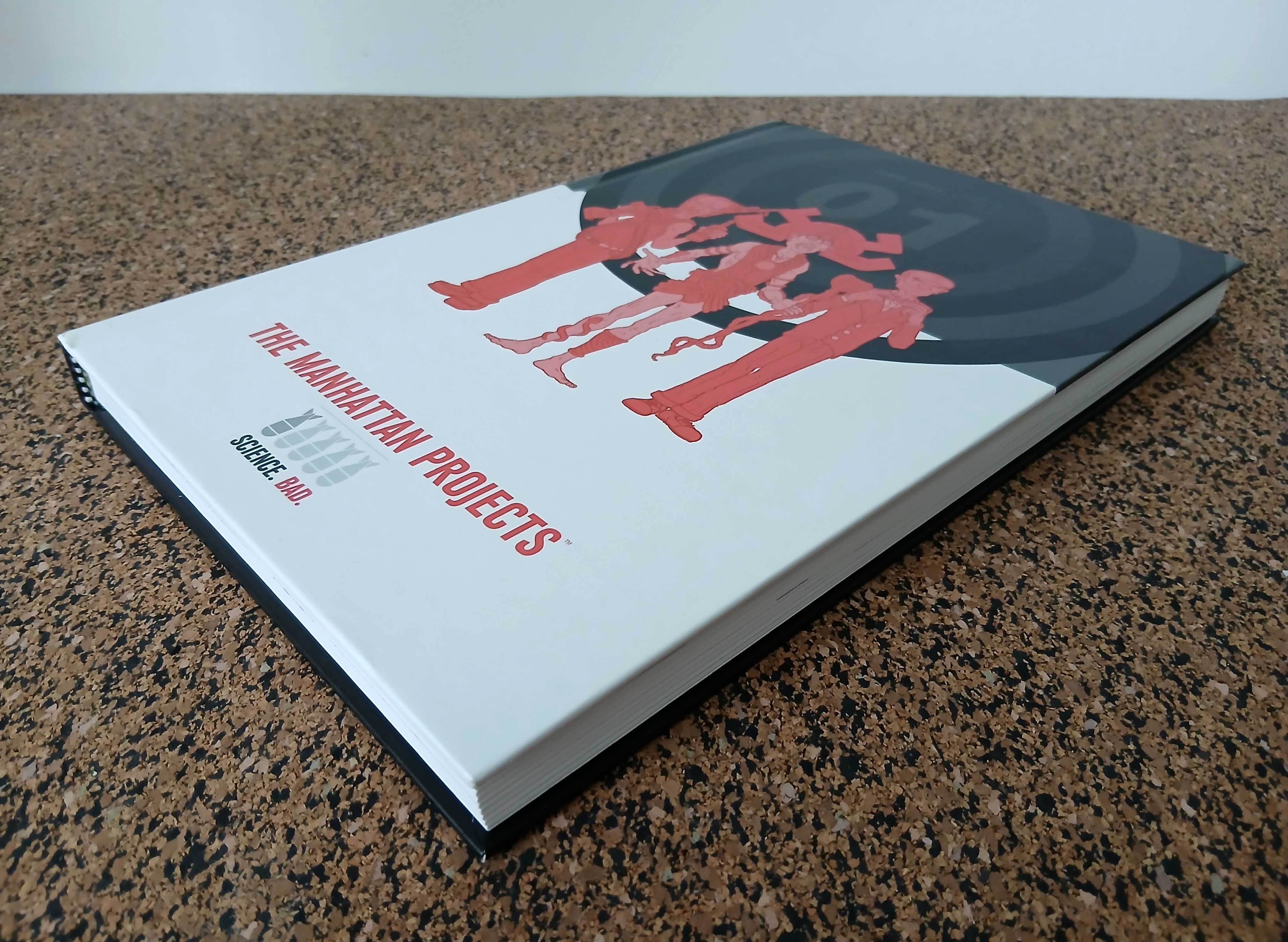 BD - The Manhattan Projects Deluxe Edition Book 1