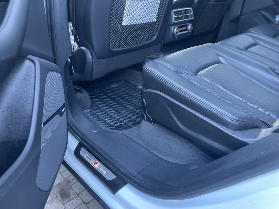 Audi Q7 S-Line 2017року