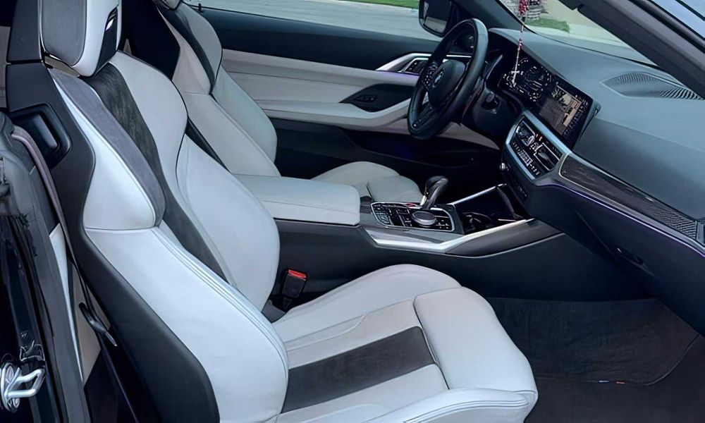 BMW M4      2022