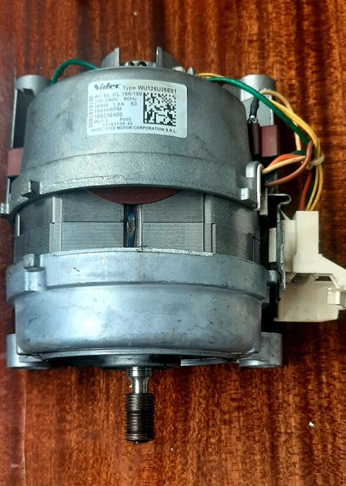Продам двигун от пральної машини  Zanussi LINDO 300