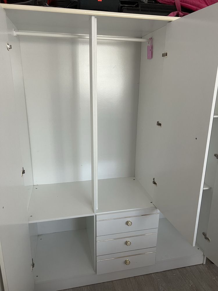 Roupeiro de Casal com 1 porta de espelho