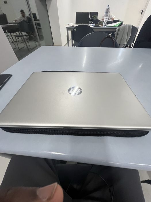 Vendo computador HP SEM USO.