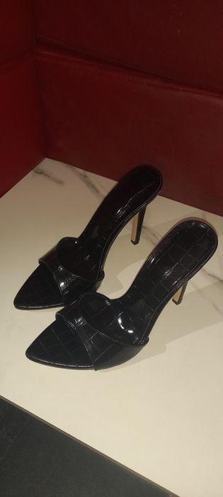 Buty damskie na wysokim obcasie