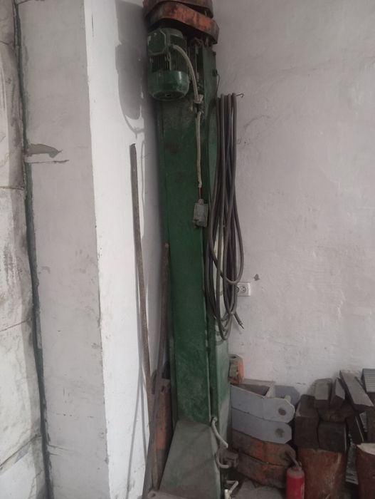 Продам авто підйомник