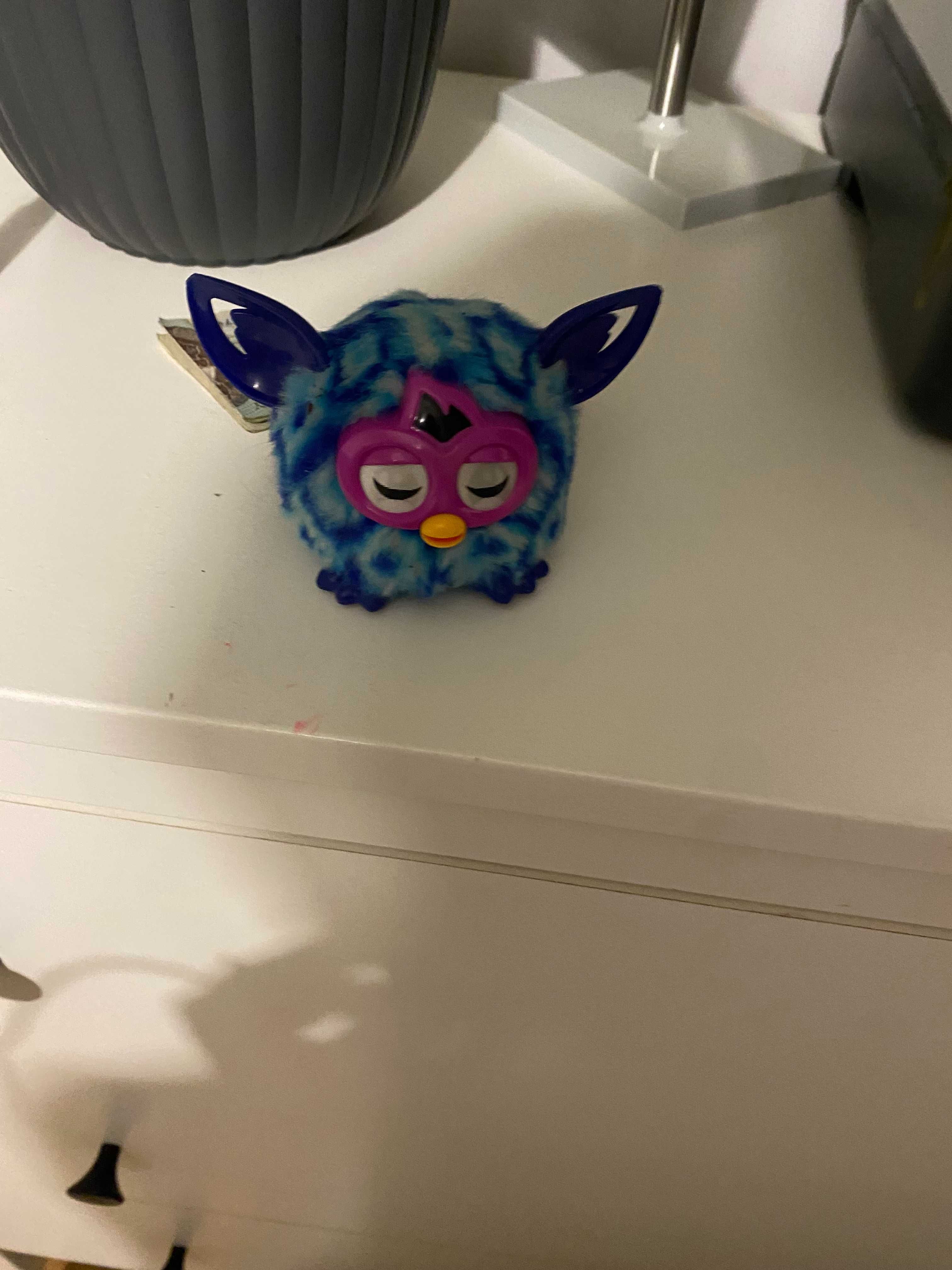 interaktywna zabawka Furby