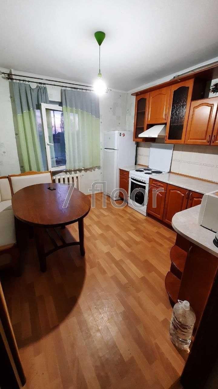 2 к Рейгана Драйзера Бальзака Лаврухшна Радунська Троєщина