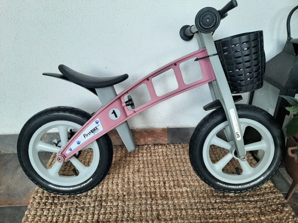 Rowerek biegowy First BIKE STREET PINK