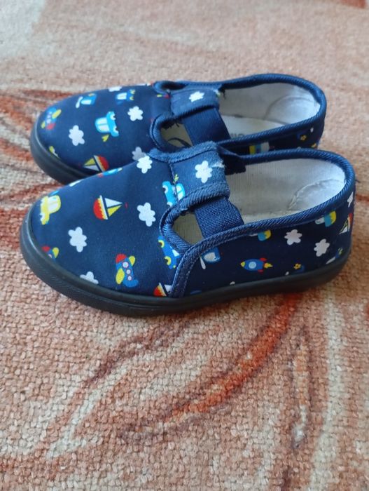 Тапочки дитячі .