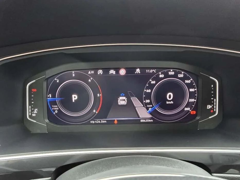 Volkswagen Tiguan Allspace 2.0 TDI 150km R-LINE 20" HAK Webasto Kamery 360 VAT 23%