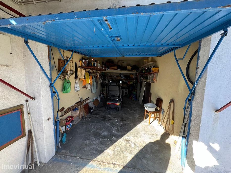 Garagem - Baixa da Banheira