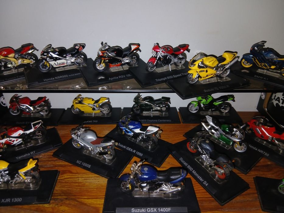 Coleção 30 motos por 170 €