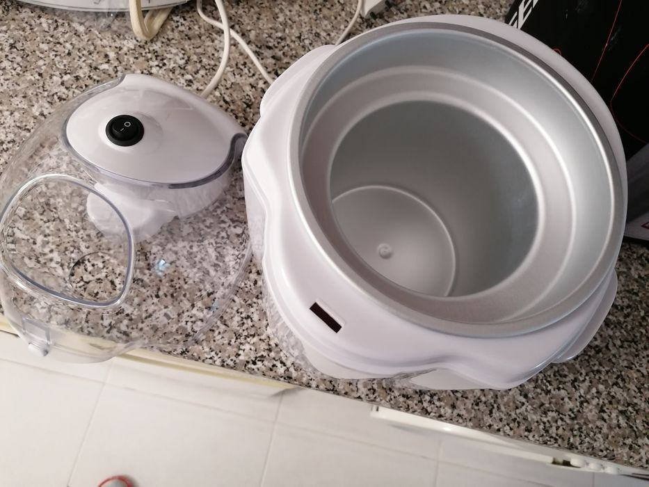 Máquina gelados Girmi nova