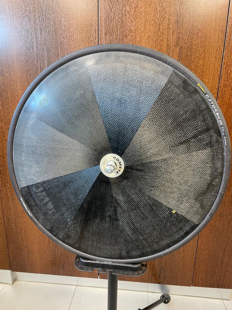 Vendo roda lenticular Mavic