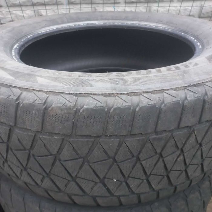 Шини зимові Bridgestone Blizzak DM-V3 275/60 R20 115R