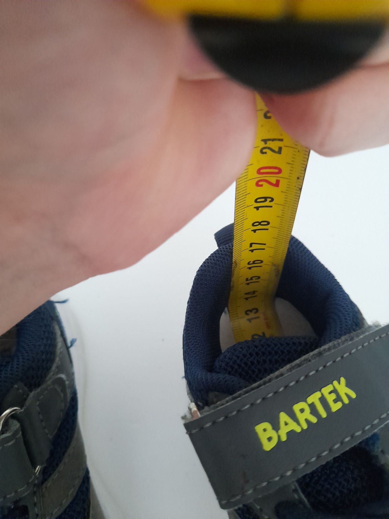 Buty sportowe dziecięcej chłopięce Bartek adidasy r.23
