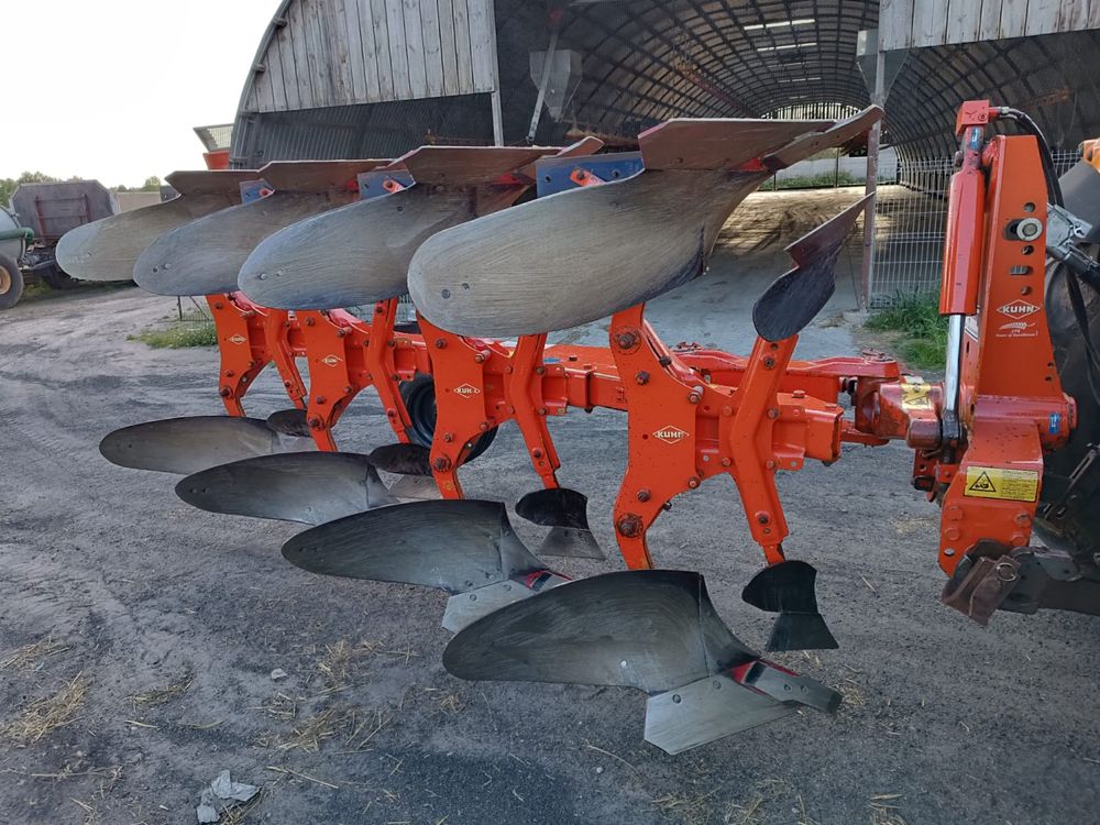 Pług obrotowy 4 skibowy kuhn huard multimaster 121