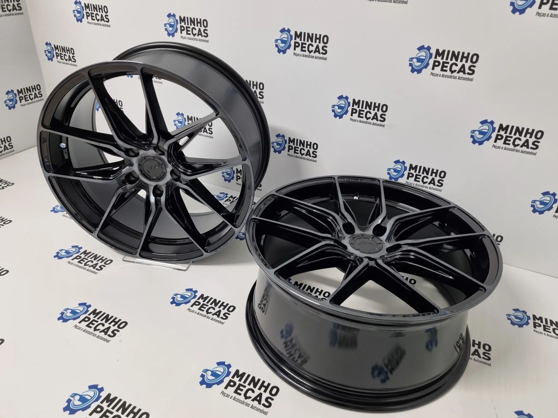 Jantes Japan Racing (JR44) em 18 (5x112) Preto Face Brushed