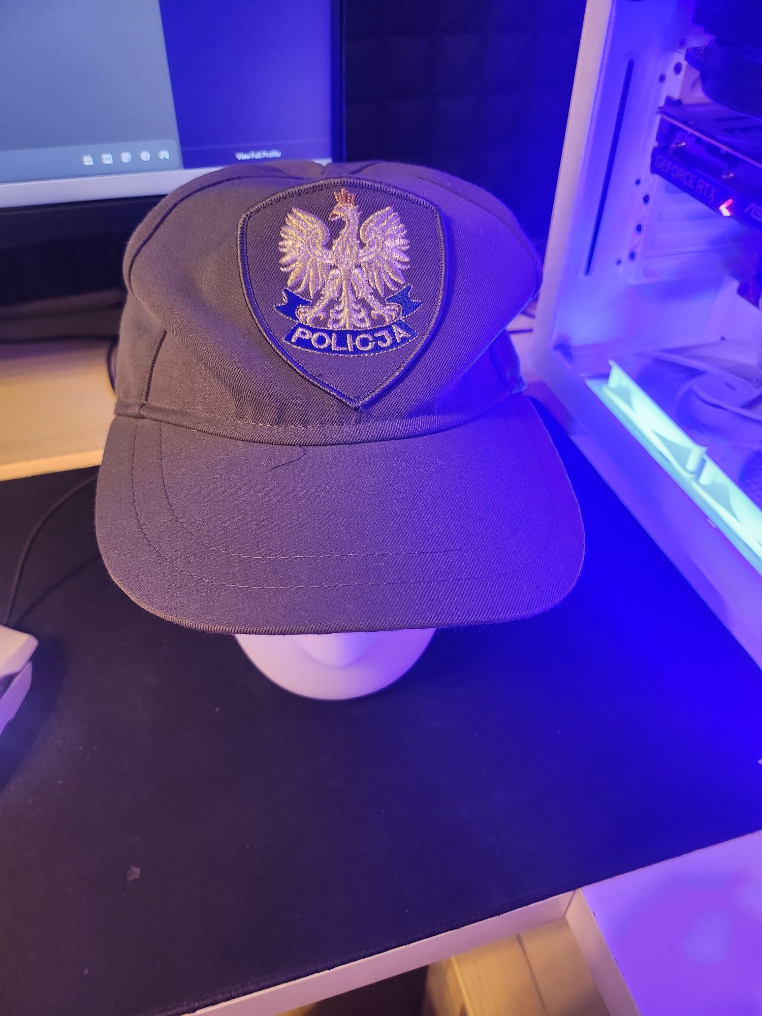 Czapka kolekcjonerska retro Policja Tanio