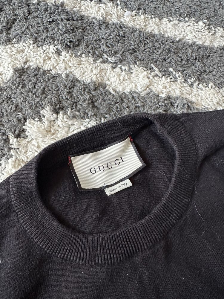 Продам светр Gucci