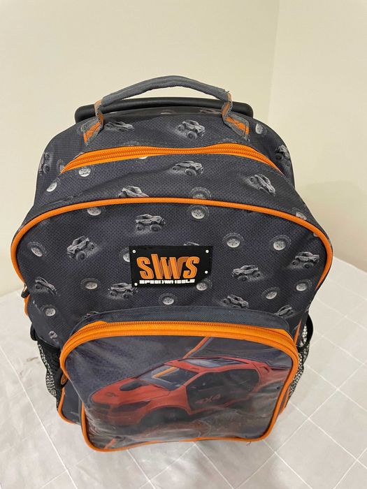 Mochila escolares com rodas
