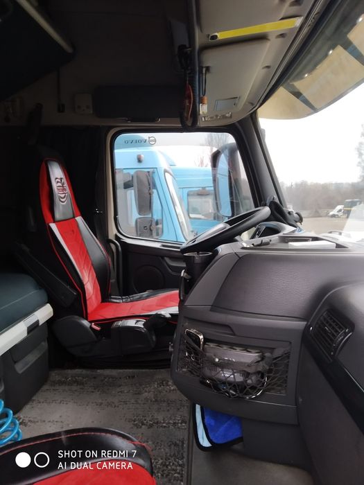 Продам Тягач Вольво с полуприцепы Шмиц.