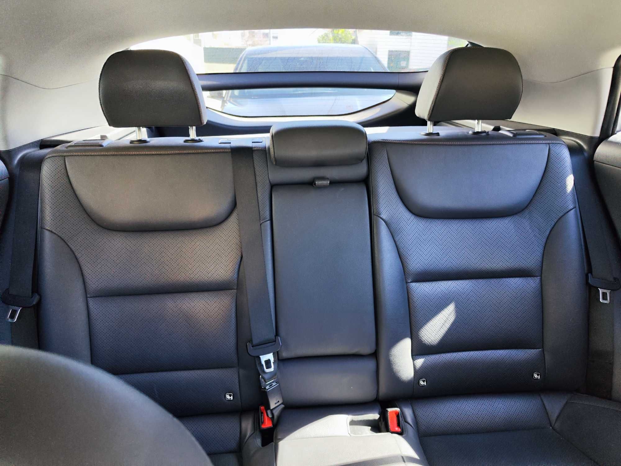 Hyundai Ioniq Elétrico | 2019 | 128.000 km | Automático