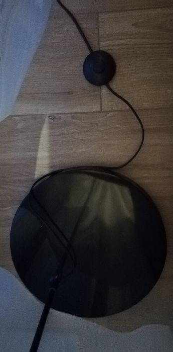 Lampa stojąca Constanza czarna elegancka do salonu