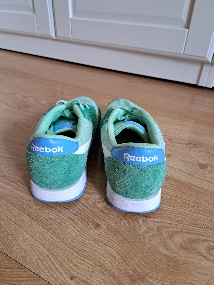 Buty sportowe damskie, sneakersy. Reebok. Rozmiar 35/36. Wkładka 23 cm