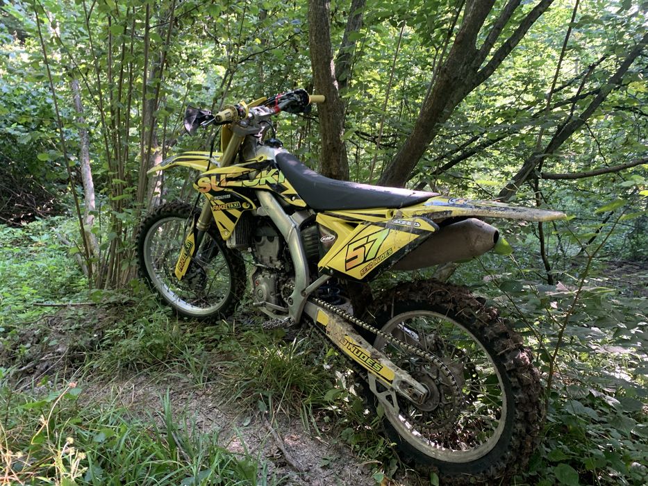 Suzuki Rm-z 250 (Nie KTM,Yamaha,Honda,Kawasaki)