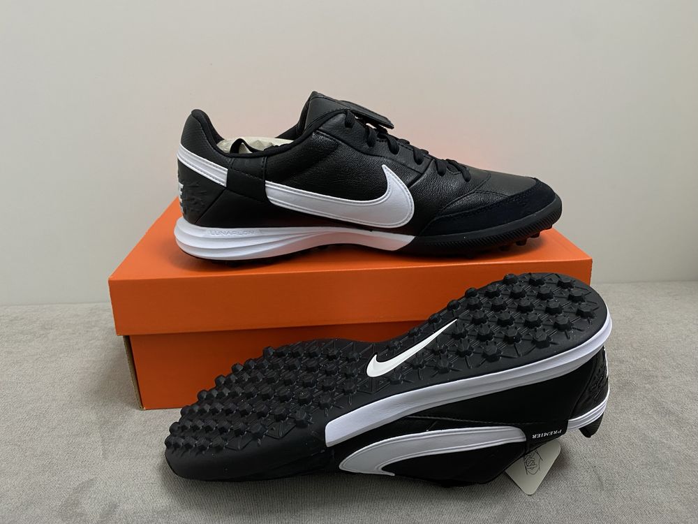 Сороконожки Nike Premier ||| AT6178-010