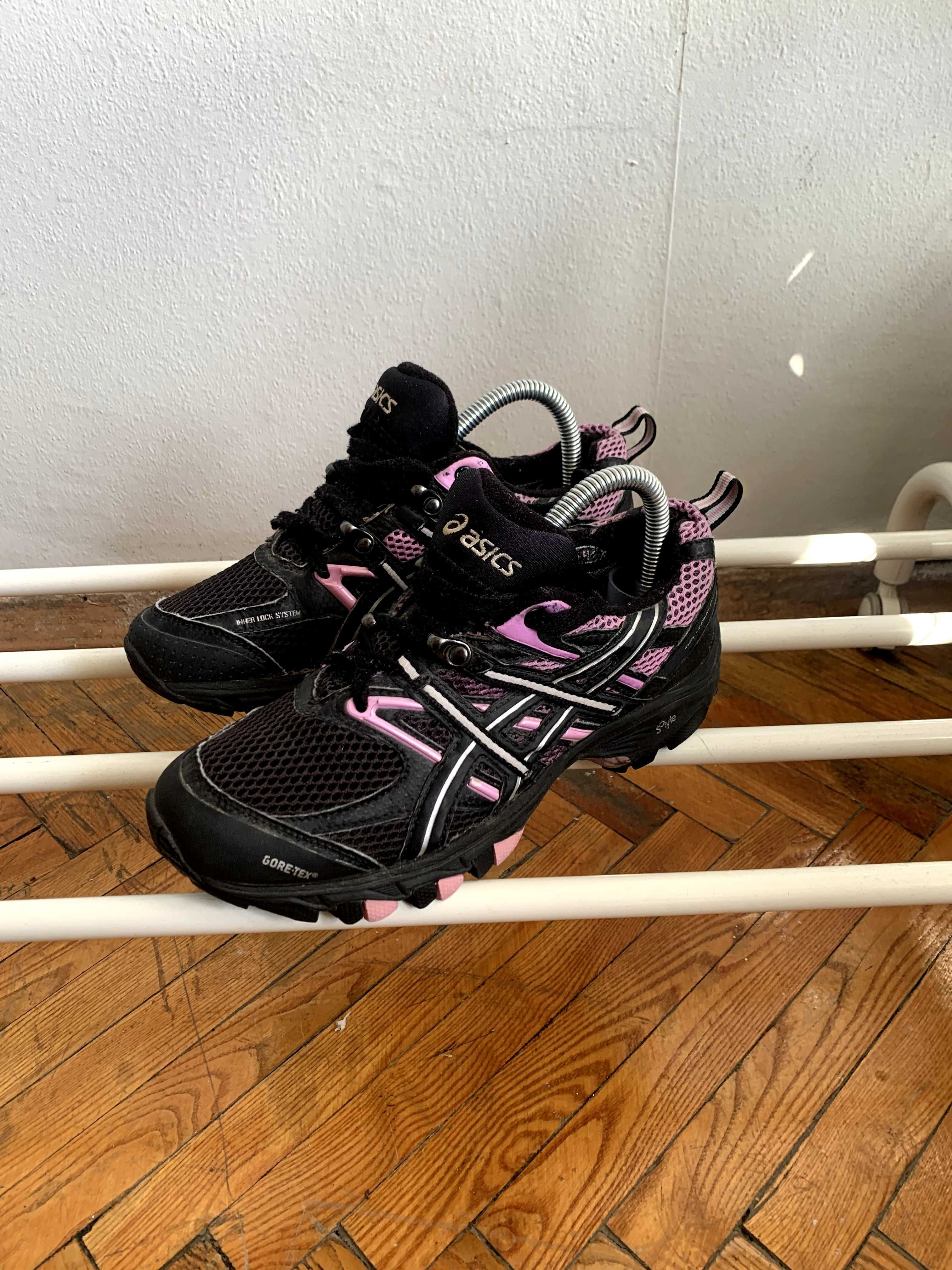 Кросівки Asics Gore-Tex Sample