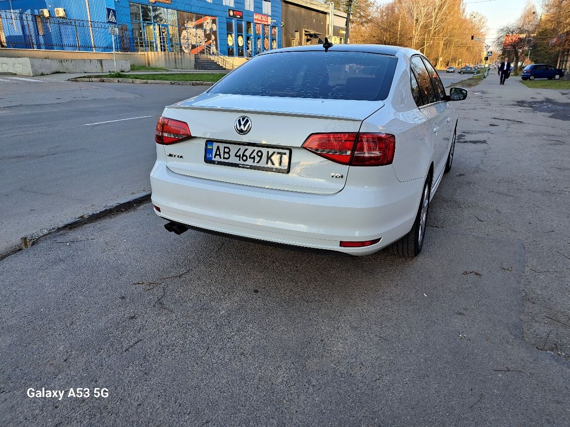 Volkswagen Jetta 6 2.0tdi  2015