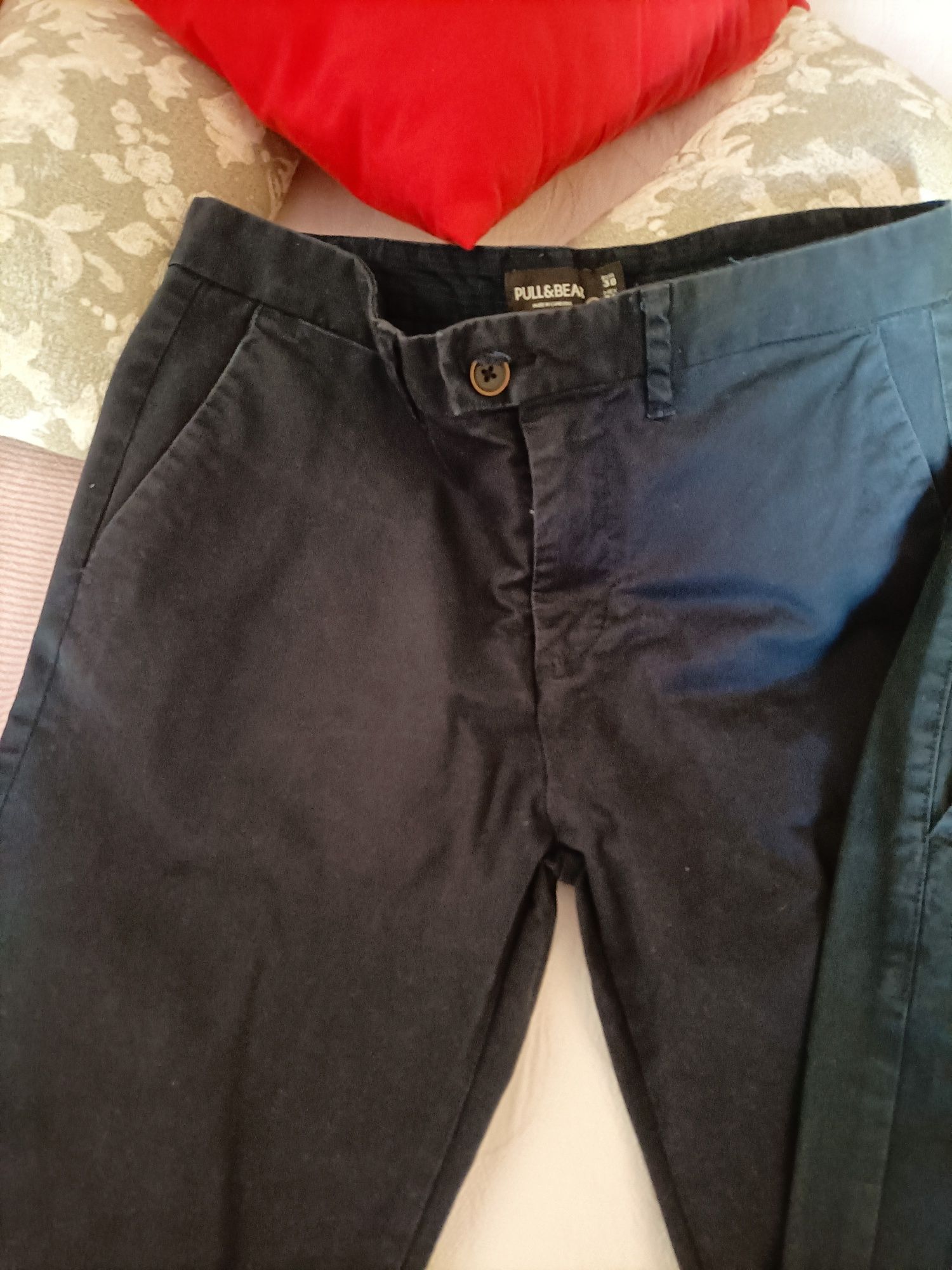 Calças chino Tiffosi e Pull &Bear