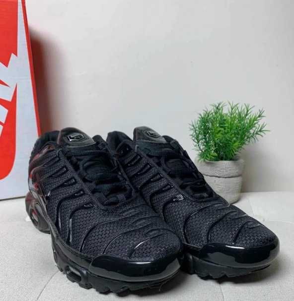 Buty Nike Air Max TN Plus Black R.41