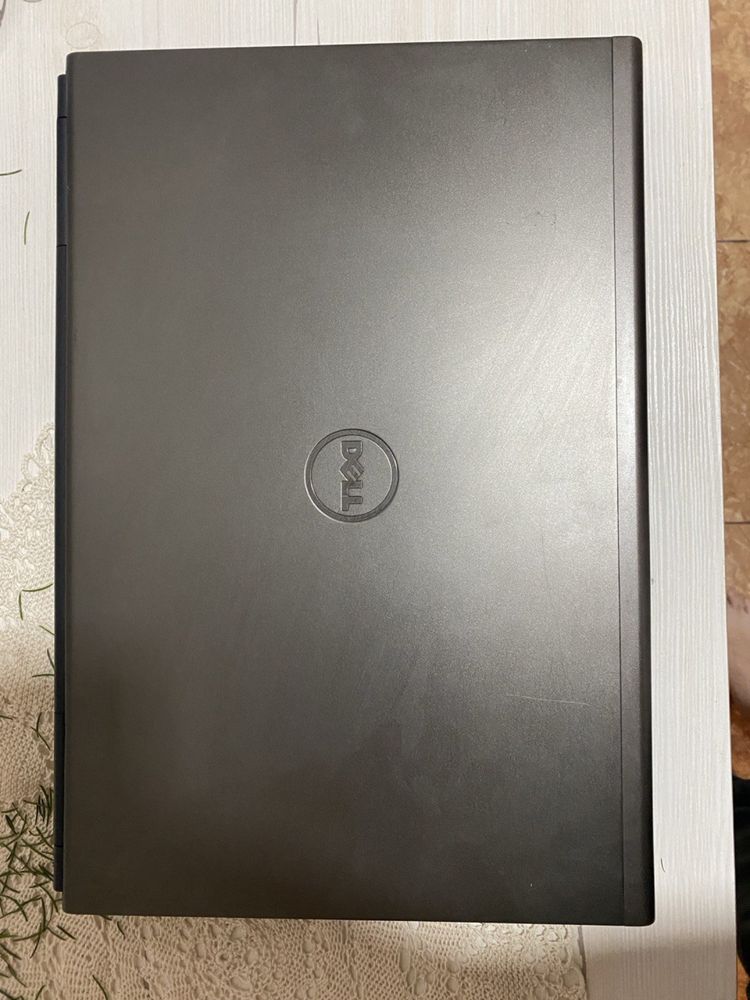 Dell Precision M4600 -15,6'' (1366х768) / i7-2720QM /