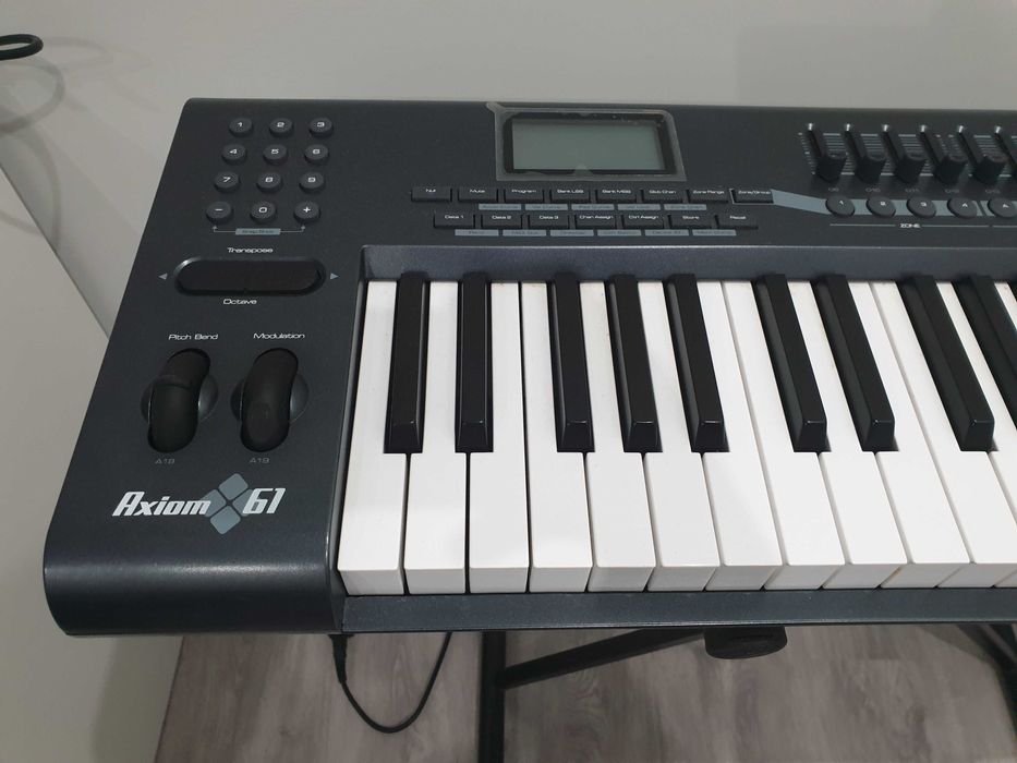 Teclado Midi M-Audio Axion 61