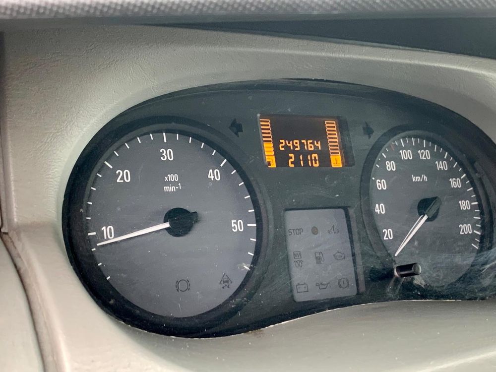 Opel Vivaro 2.5 Dci, chłodnia,izoterma do 0*