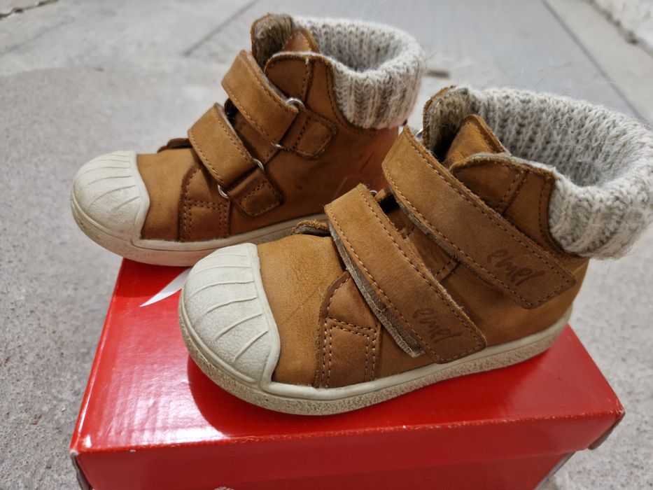 Buty emel trzewiki roz. 23 skórzane