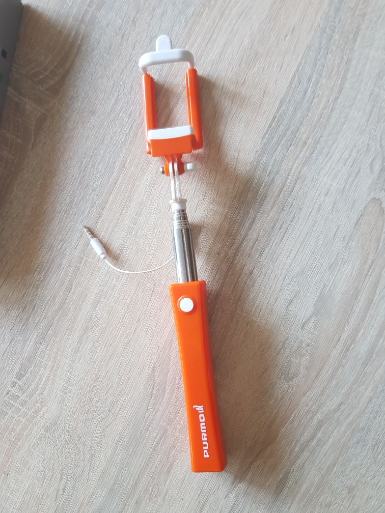 Pomarańczowy selfie stick