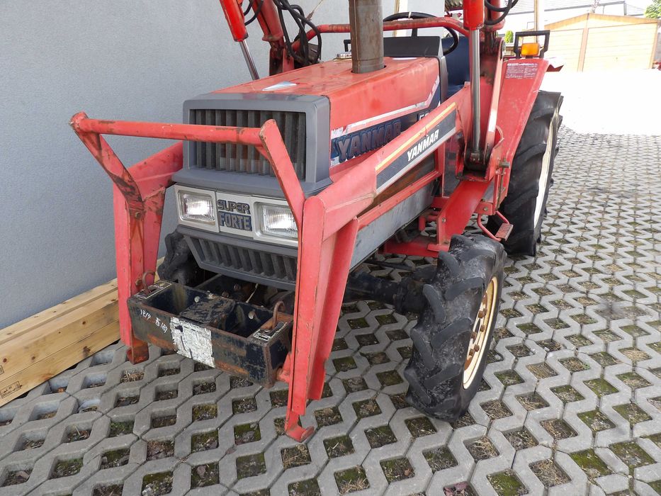 Yanmar F20 4x4 ładowacz czołowy TUR mini traktor ogrodniczy