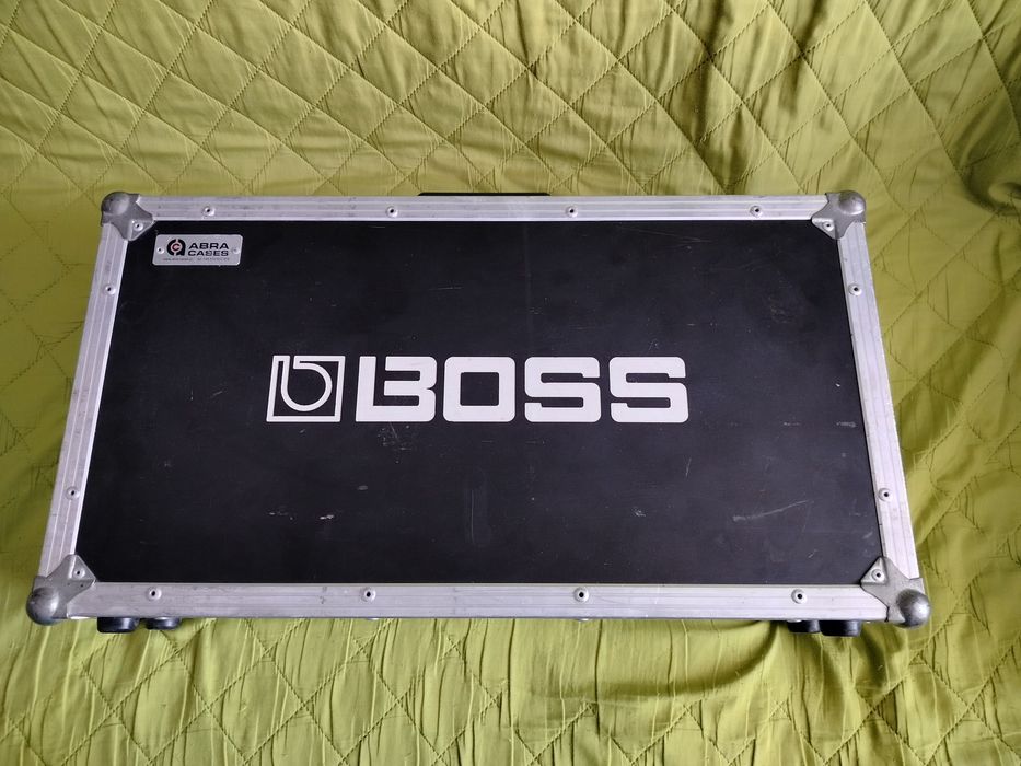 Multiefekt Boss gt-10 wraz z case