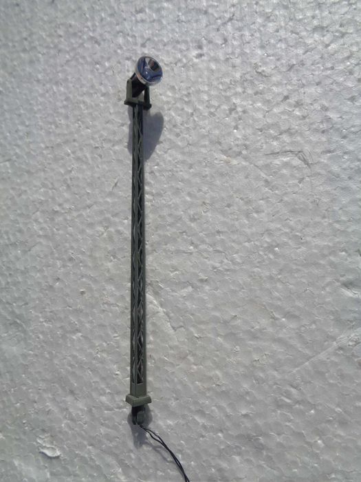 1:87 Viessmann Projetor para iluminação de pista de 1 foco