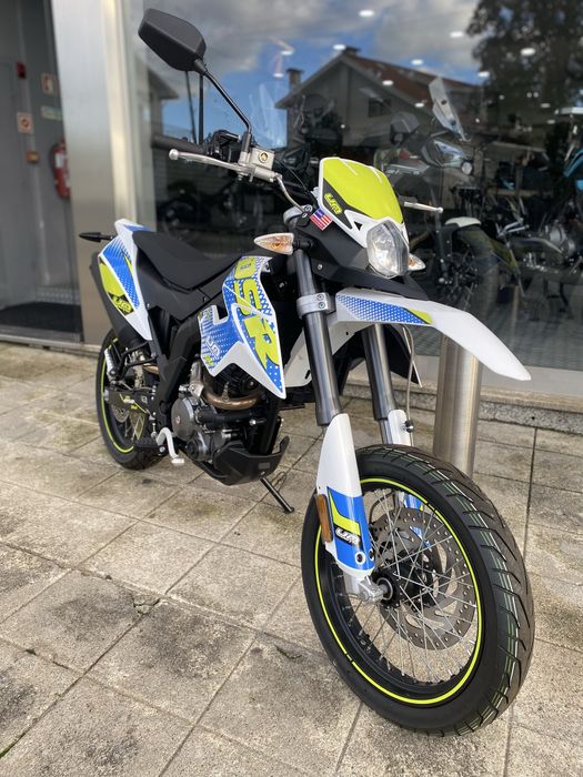 UM - DSR SM 125cc (Nova - 0 Km)