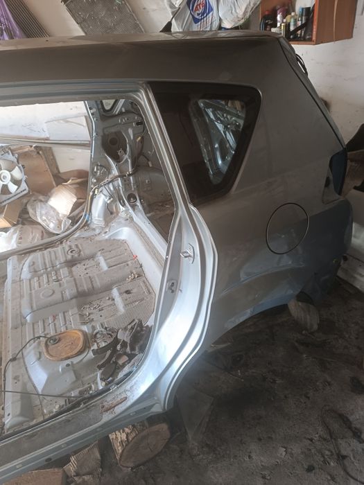 Кузов Тойота Королла Версо 2005-2009 р.