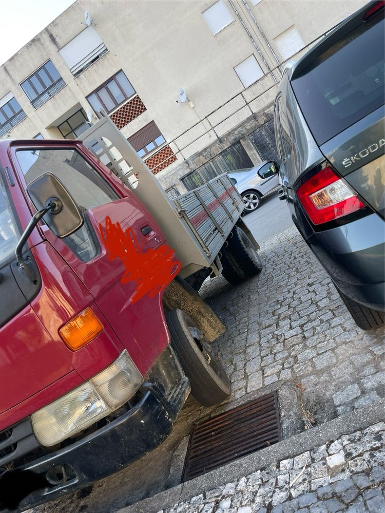 Vendo carrinha toyota  Dina 150 em bom estado