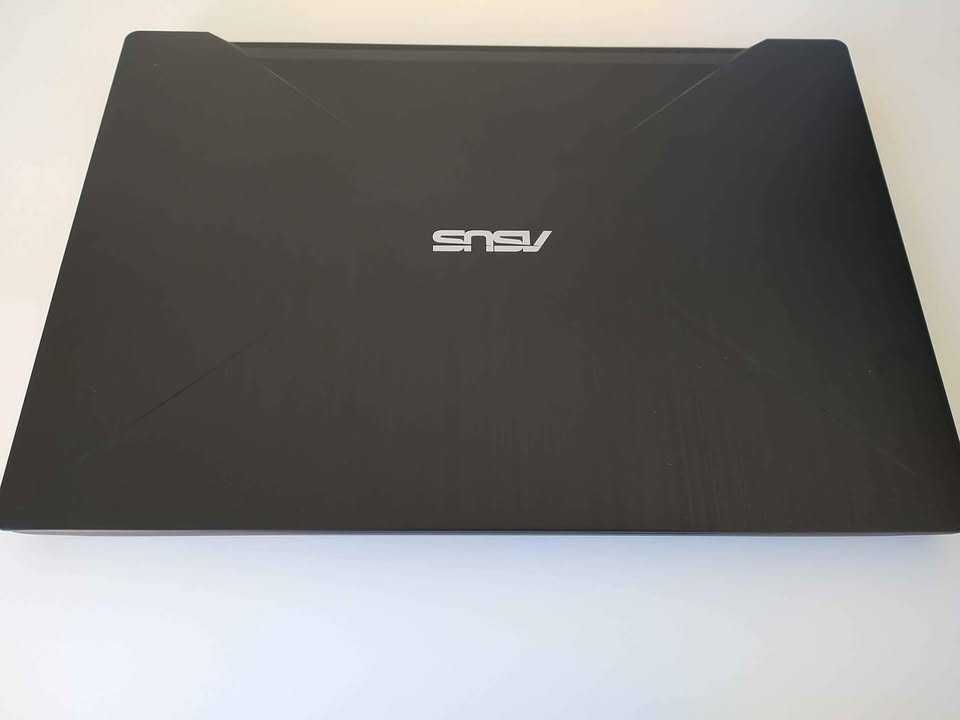 Portátil ASUS ROG