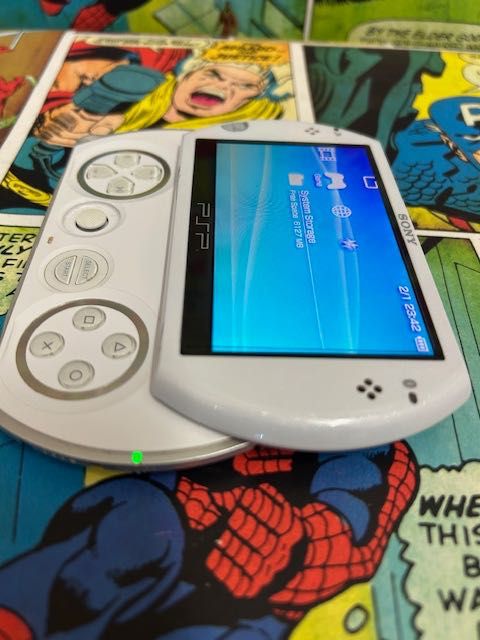 SONY PSP GO N1004 16GB+8Gb Unikatowy Kolor Szczecin Ufogames
