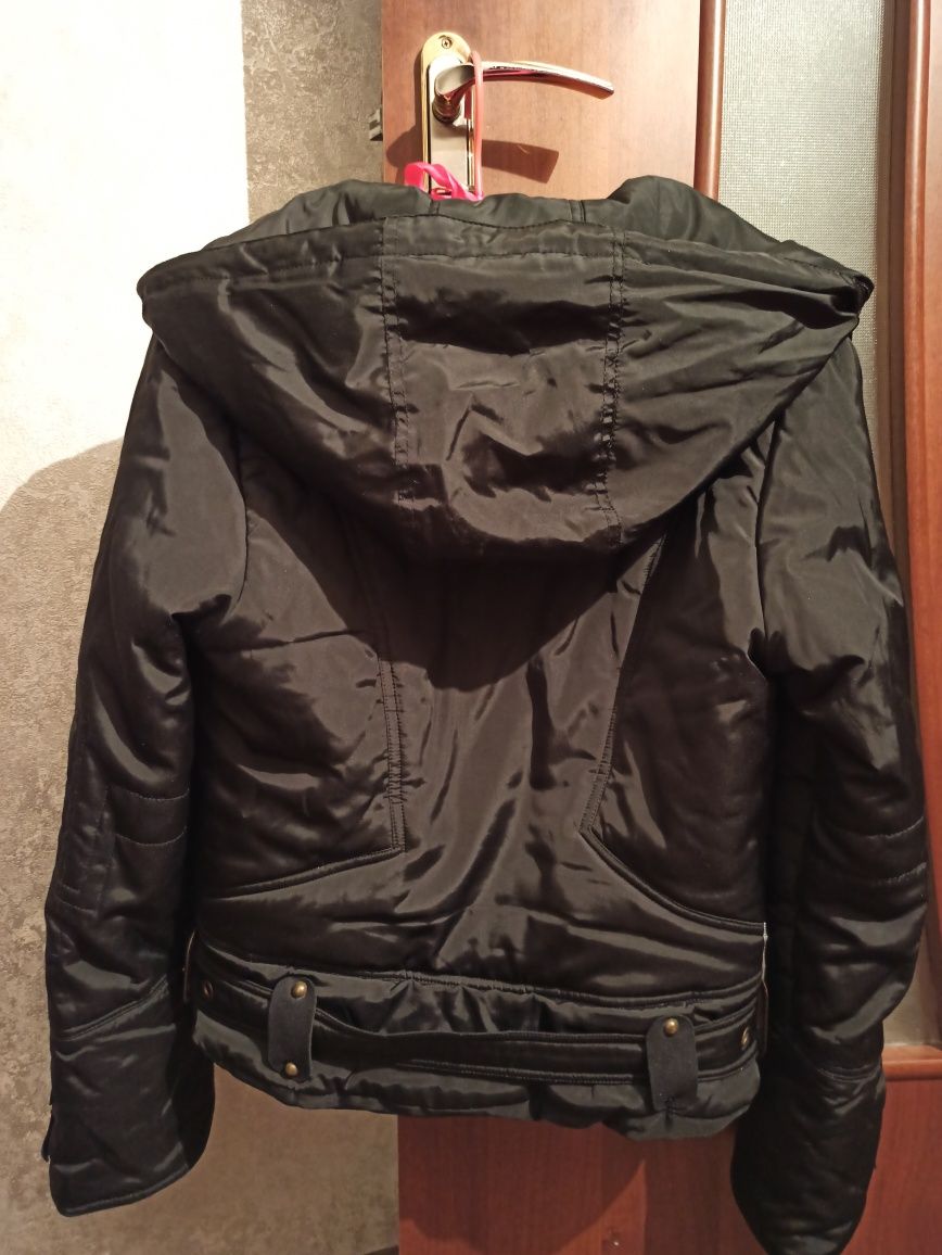 Куртка демисезонная размер 44-46
