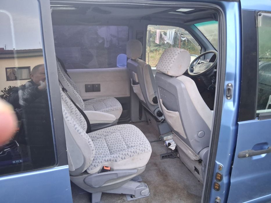 Mercedes-Benz  vito